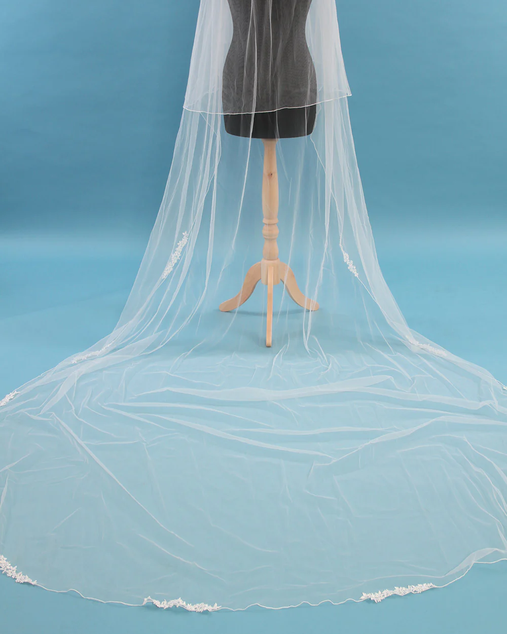 Cathedral Wedding Veil Lacy Floral Motif - Image 6