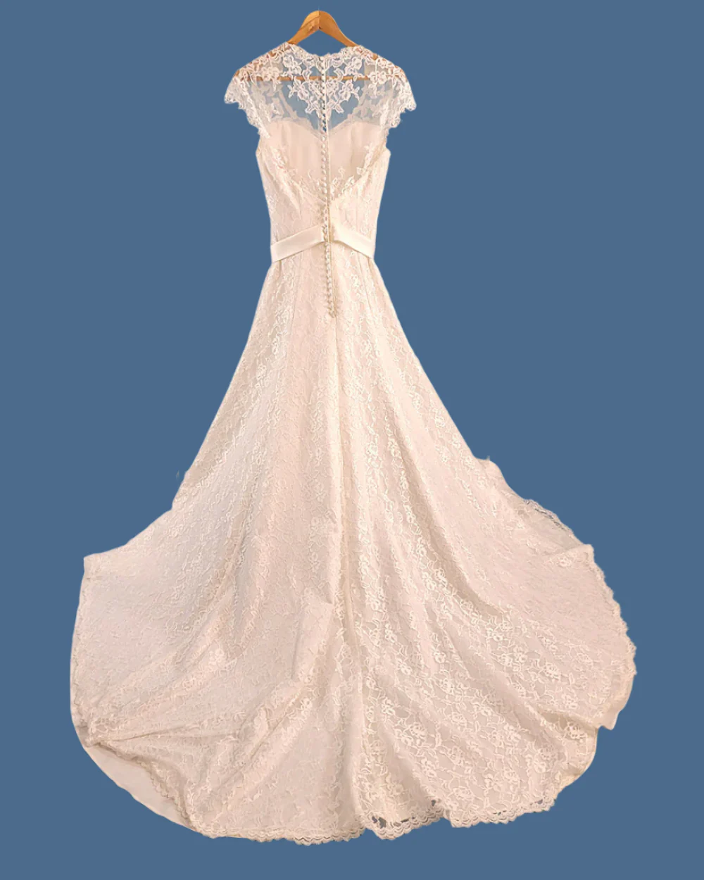 Charlotte Balbier Ivory Lace Sleeved Wedding Dress Size 10 - Image 5