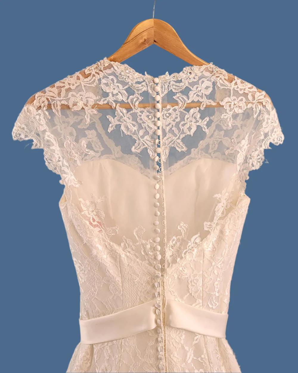 Charlotte Balbier Ivory Lace Sleeved Wedding Dress Size 10 - Image 7