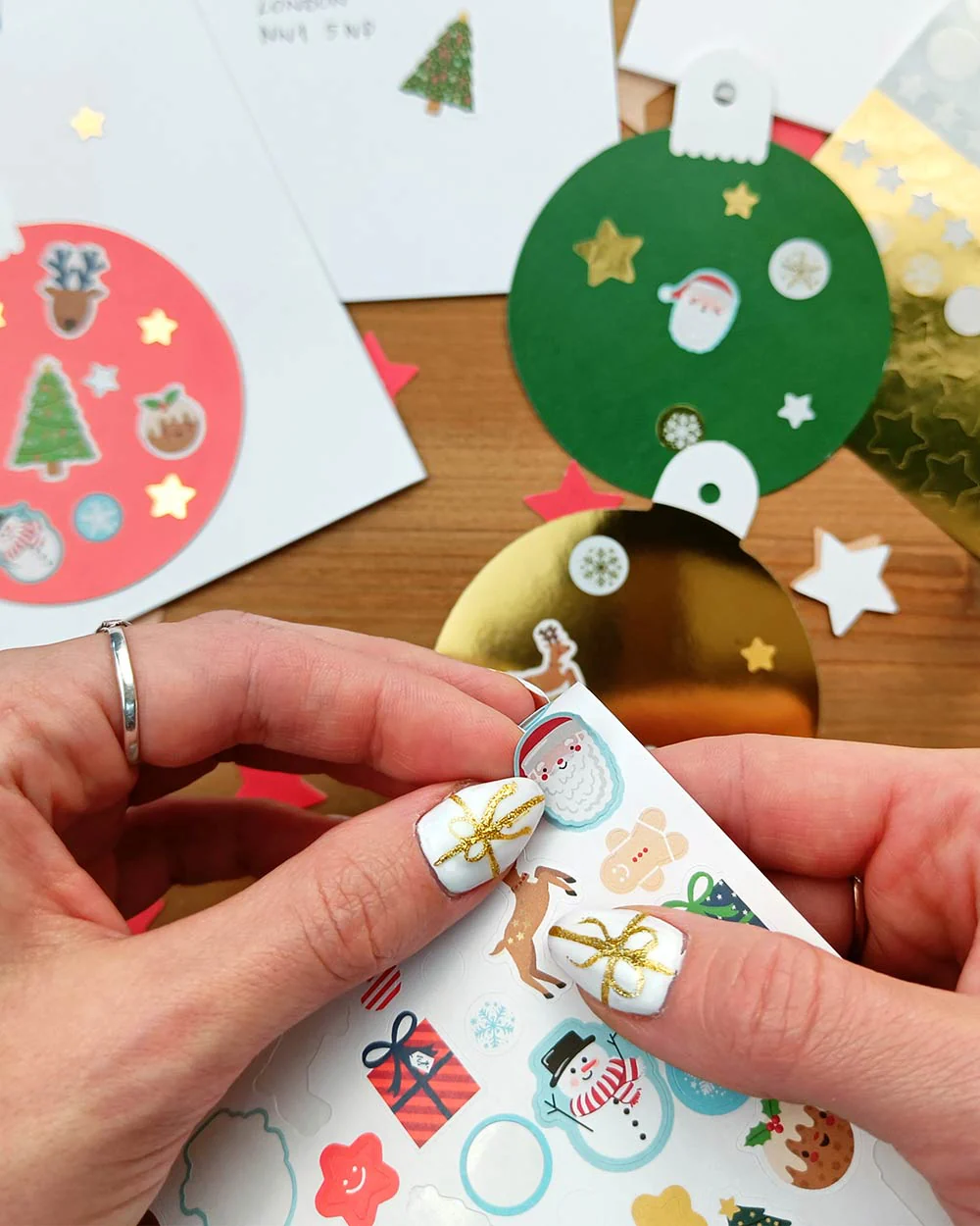 Christmas Card Making Kit Bauble Design - Image 2