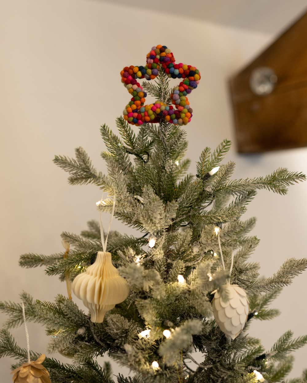 Christmas Tree Topper Pom Pom Handmade Star - Image 2