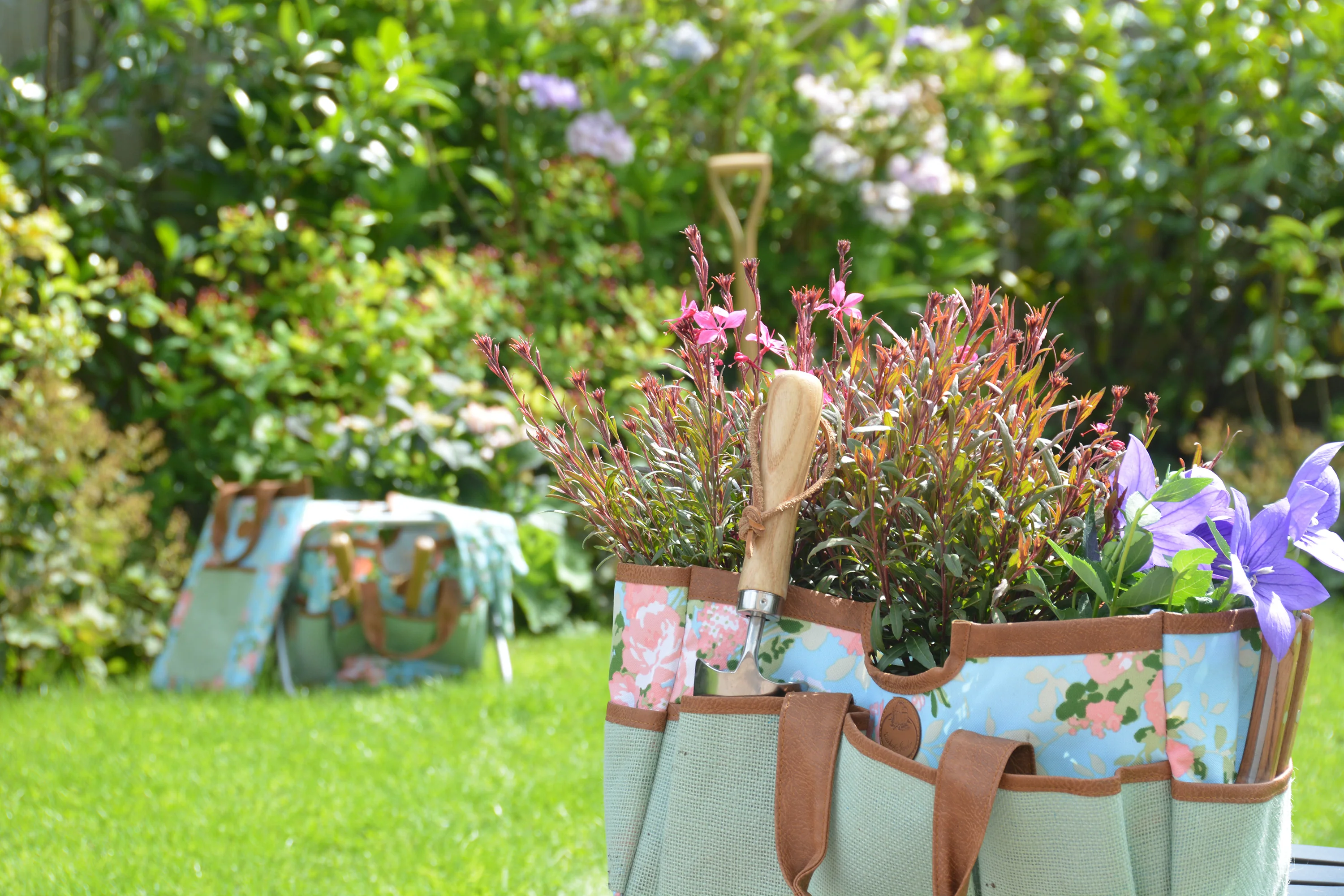 Gardening Tool Bag Green Rose Design - Image 2