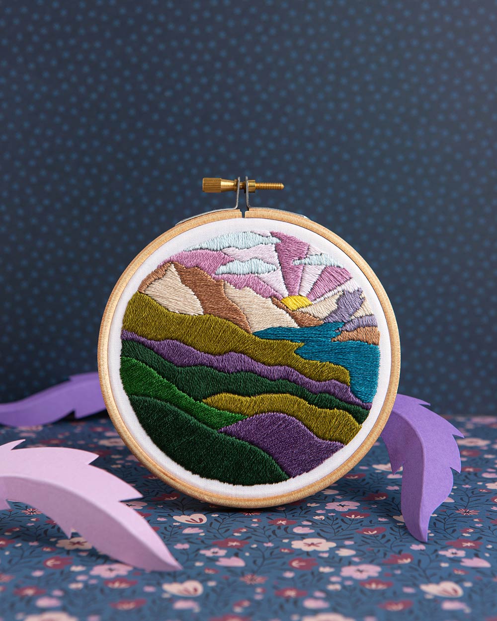 Highland Hike Mini Embroidery Kit Craft - Image 3