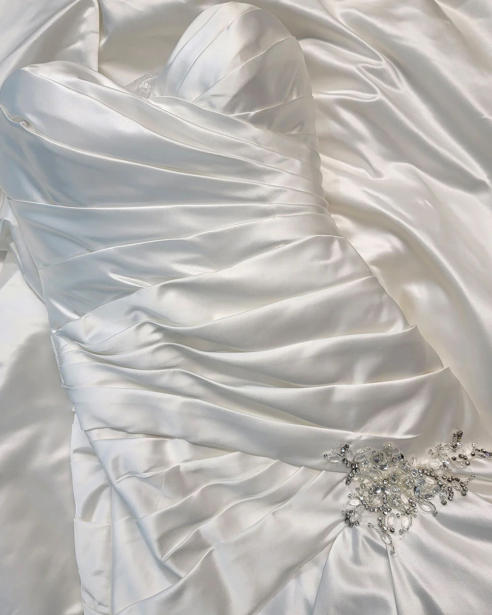Ivory Fitted Bodice Wedding Dress Size 10