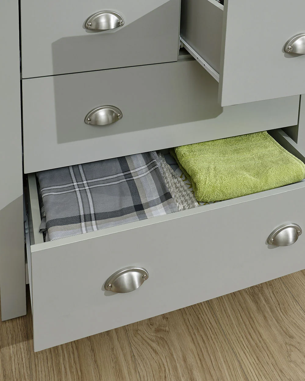 Lancaster 2 + 2 Drawer Chest Of Drawers Grey - Image 9