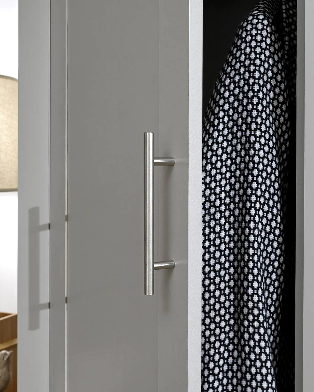 Lancaster 2 Door 2 Drawer Wardrobe Grey - Image 6