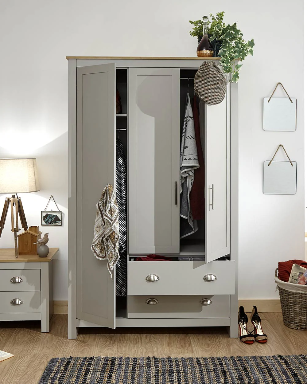 Lancaster 3 Door 2 Drawer Wardrobe Grey - Image 4