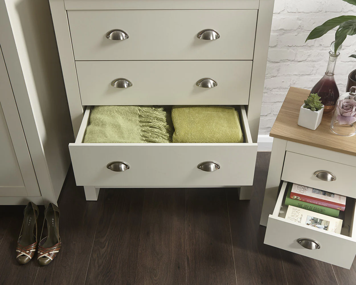 Lancaster 3 Piece Bedroom Furniture Set Cream - Image 4