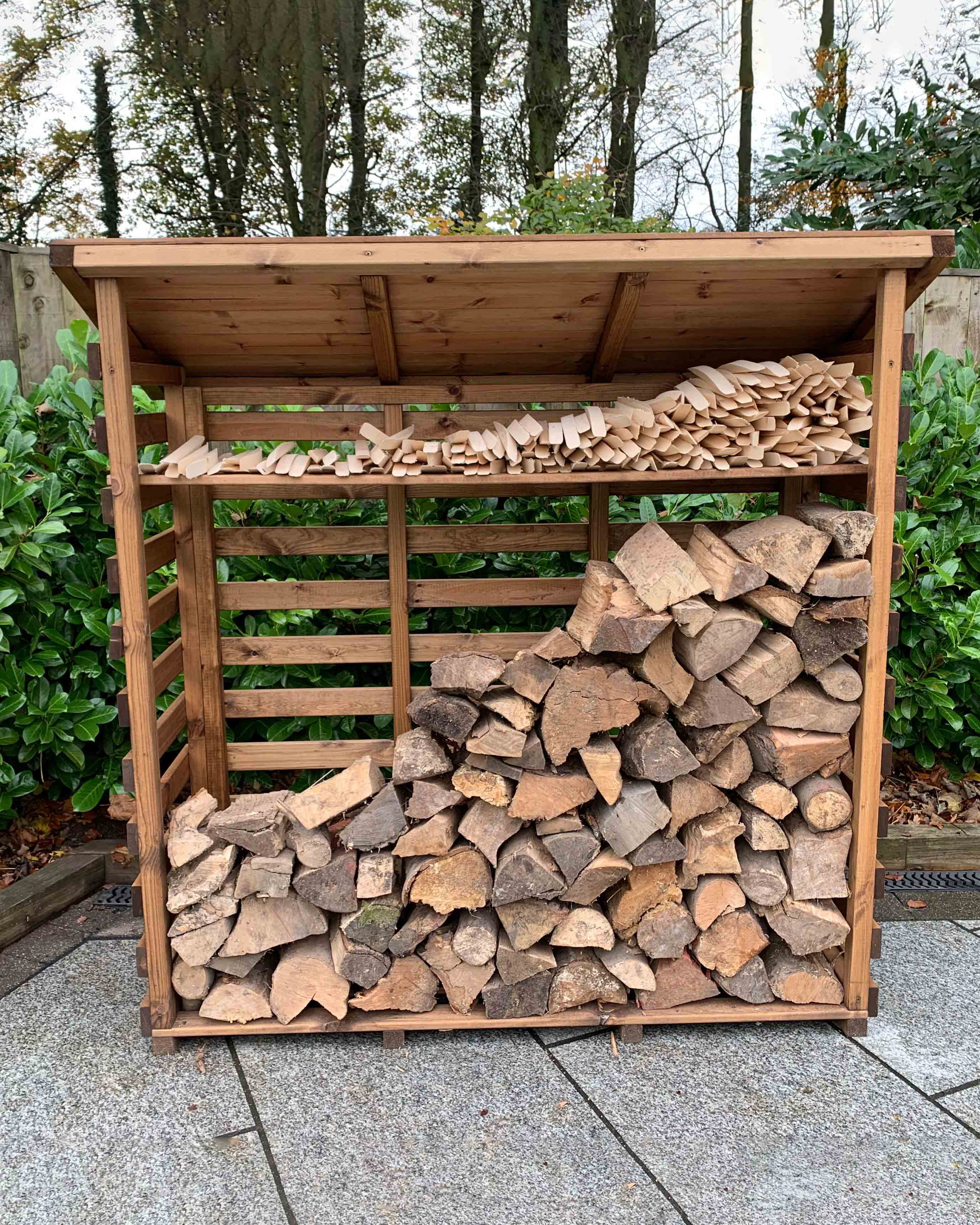 Charles Taylor Large Wooden Log Store HB203