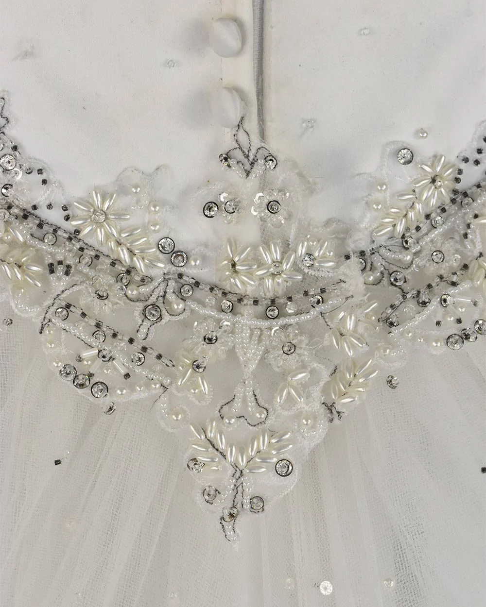 Mori Lee White Princess Wedding Dress Size 6 - Image 11