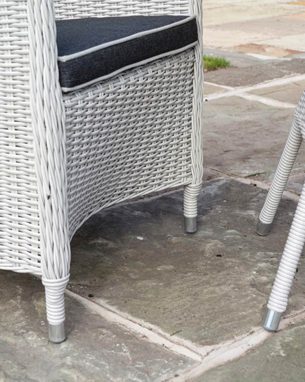 Rattan Garden Bistro Set Rowlinson Prestbury Grey - Image 8