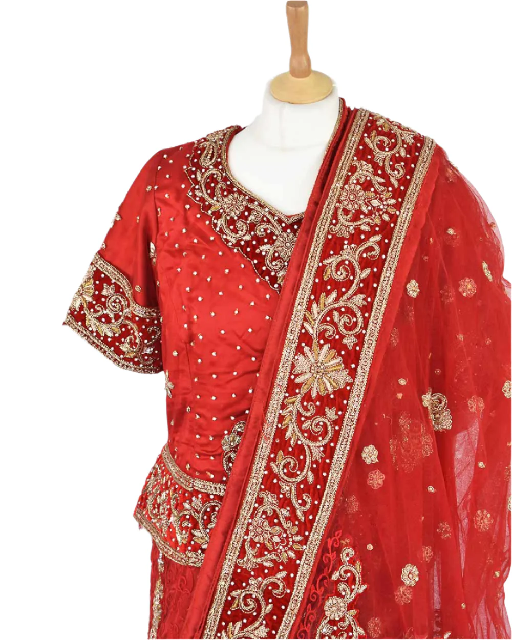 Red 3 Piece Bridal Peplum Lehenga Dupatta Size 12-14 - Image 6
