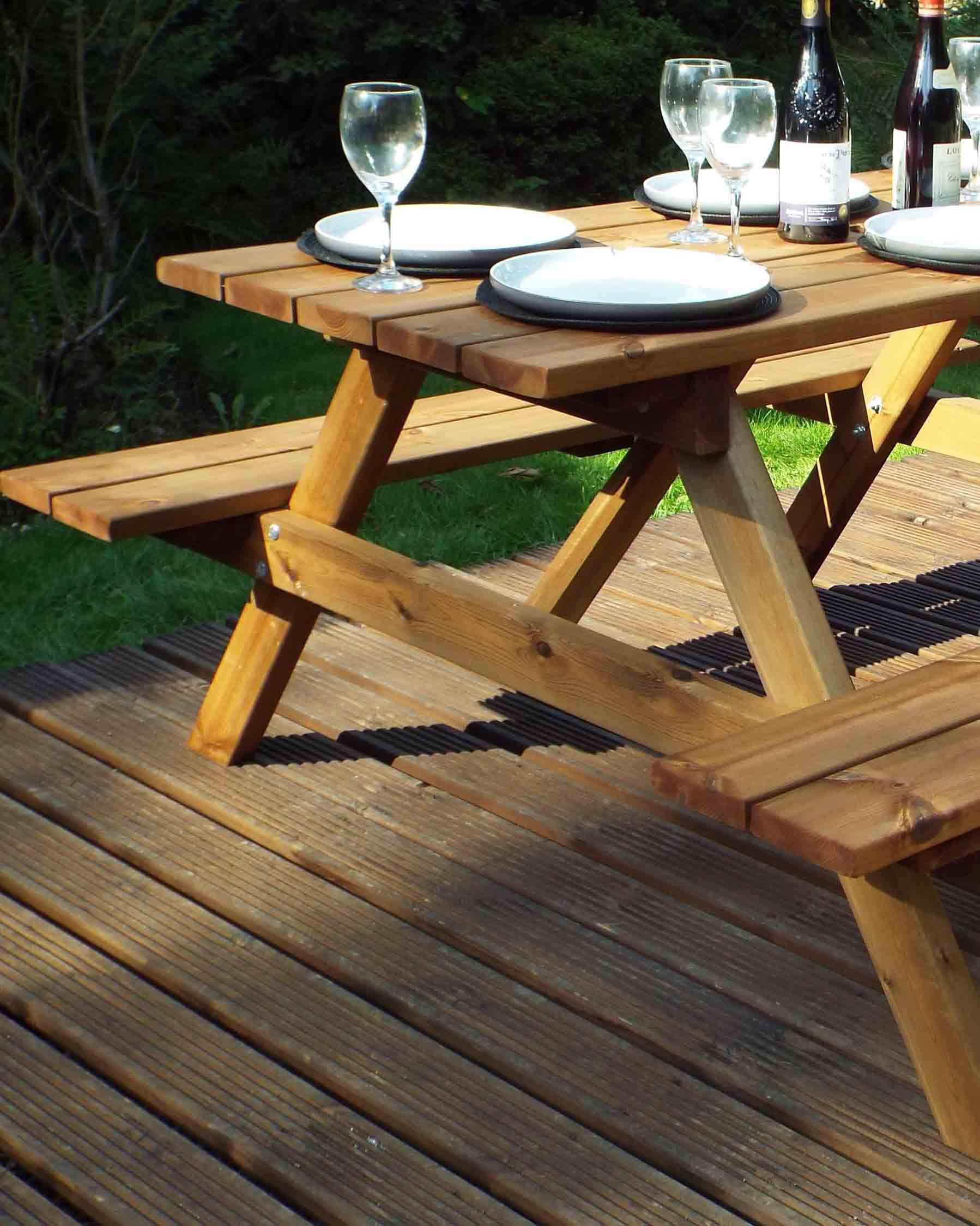 Charles Taylor Six Seater Solid Wood Picnic Table GS11 - Image 2