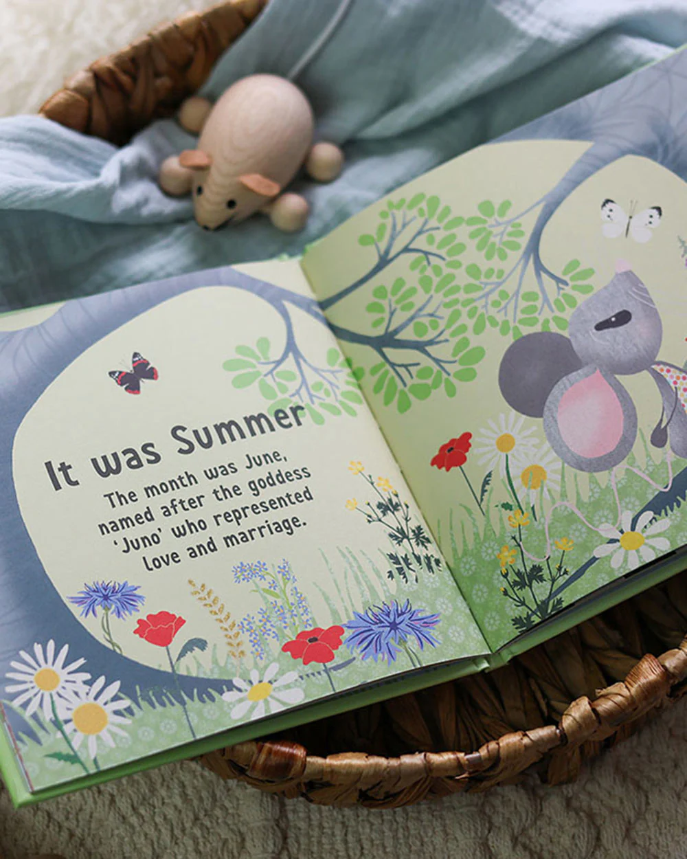 The Day You Were Born In June Memory Book - Image 2