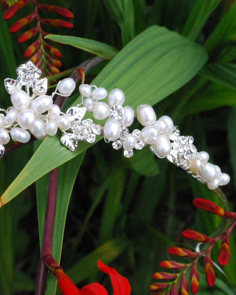 Wedding Tiara Pearl Diamante Floral 2.5cm - Image 4