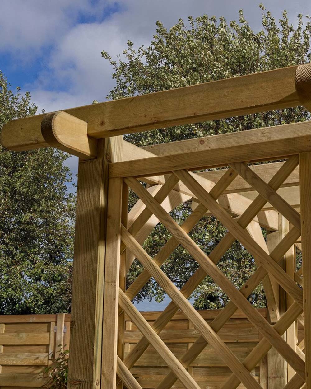 Wooden Garden Arch Cheltenham Rowlinson - Image 3